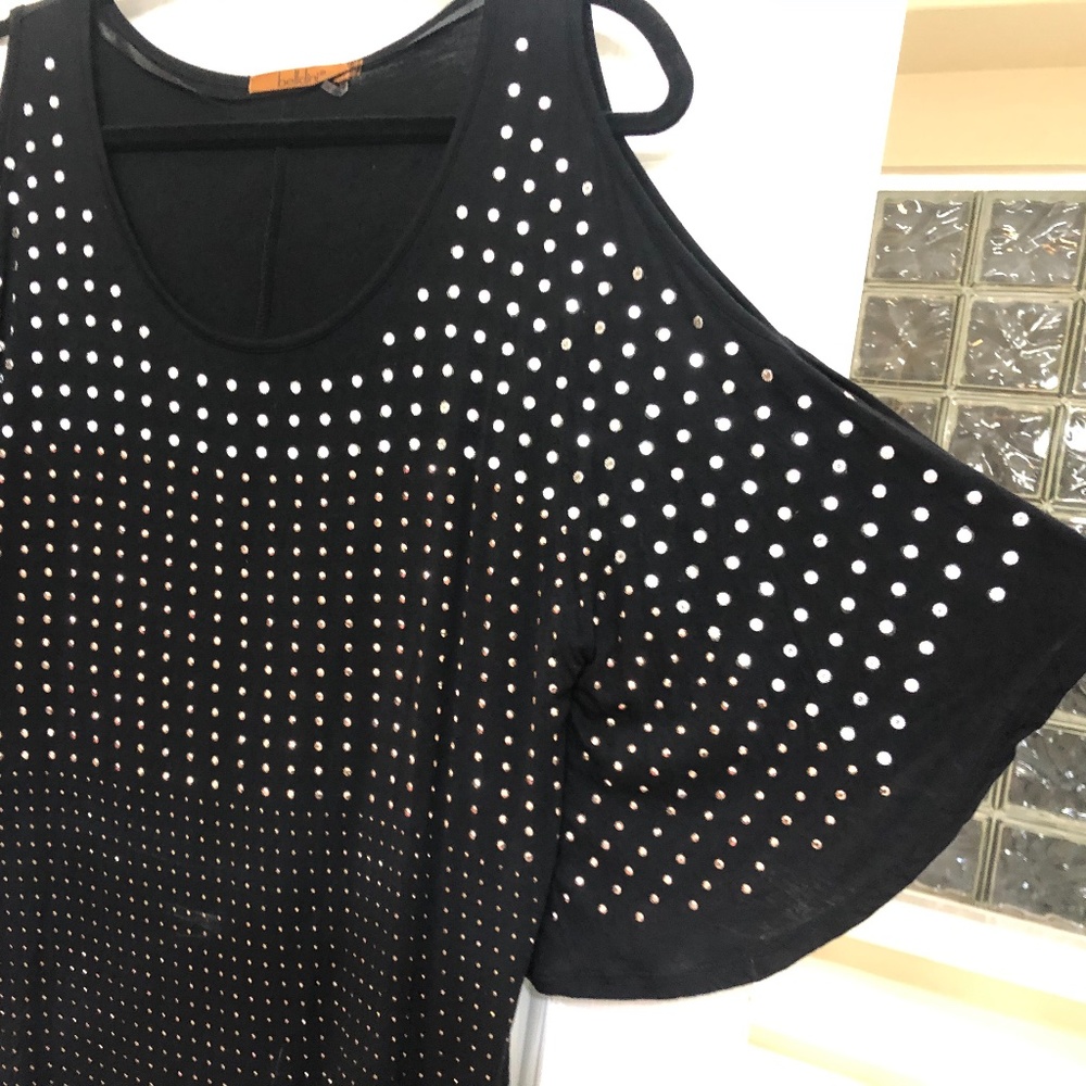 Cold shoulder date night blouse